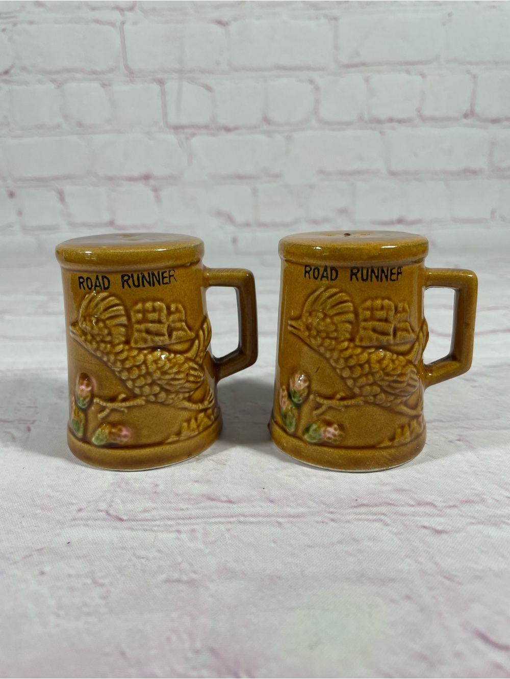 Vintage Road Runner Floral Ceramic Stein Salt and Pepper Shaker Pair Japan